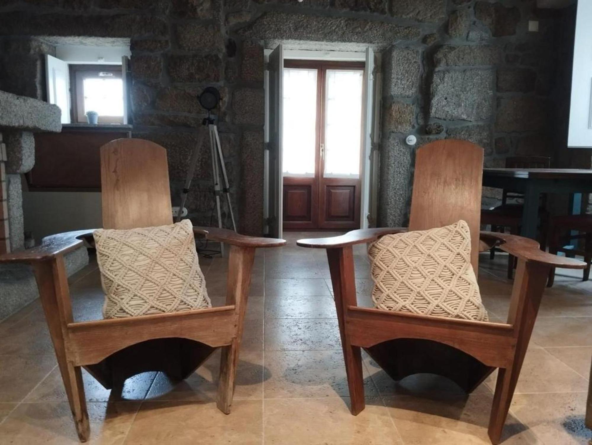 Casa Dos Livros - Guest House Vila Nova de Tazem المظهر الخارجي الصورة